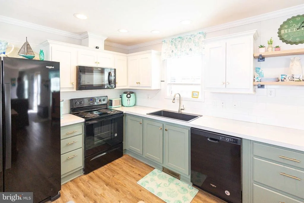 Photo of 31696 SIHAM ROAD