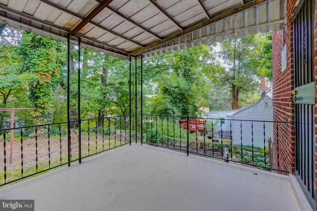 Photo of 2303 BRETON DRIVE