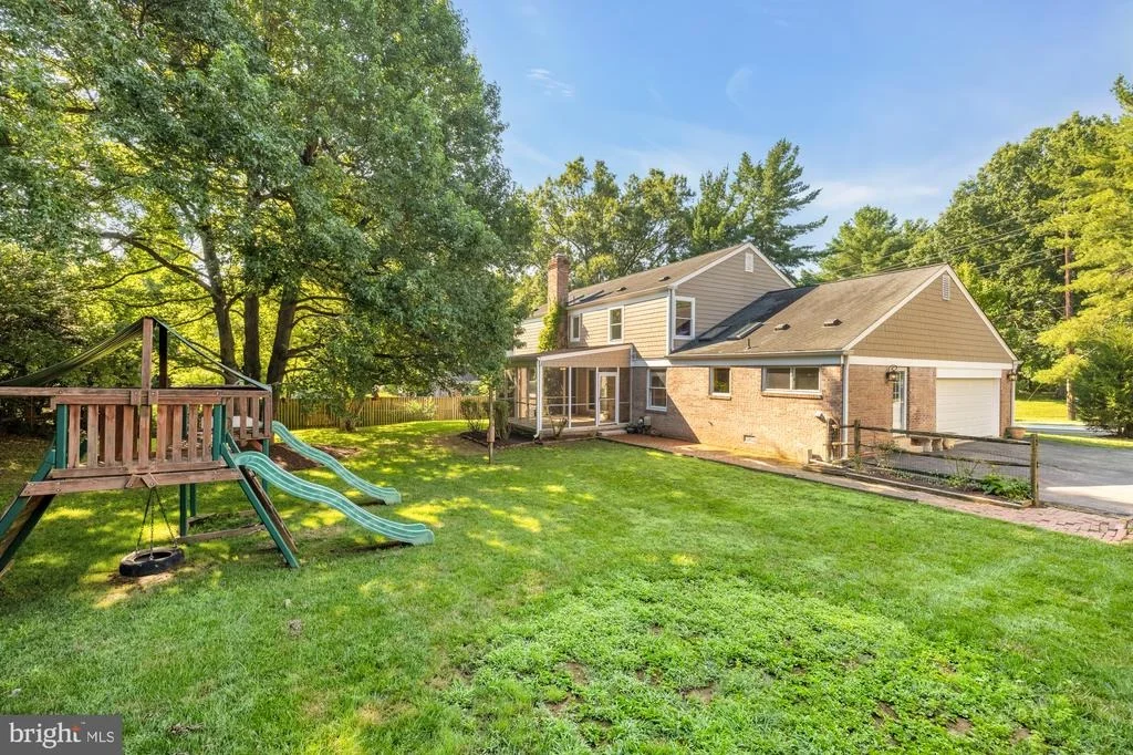 Photo of 8705 BELLS MILL ROAD
