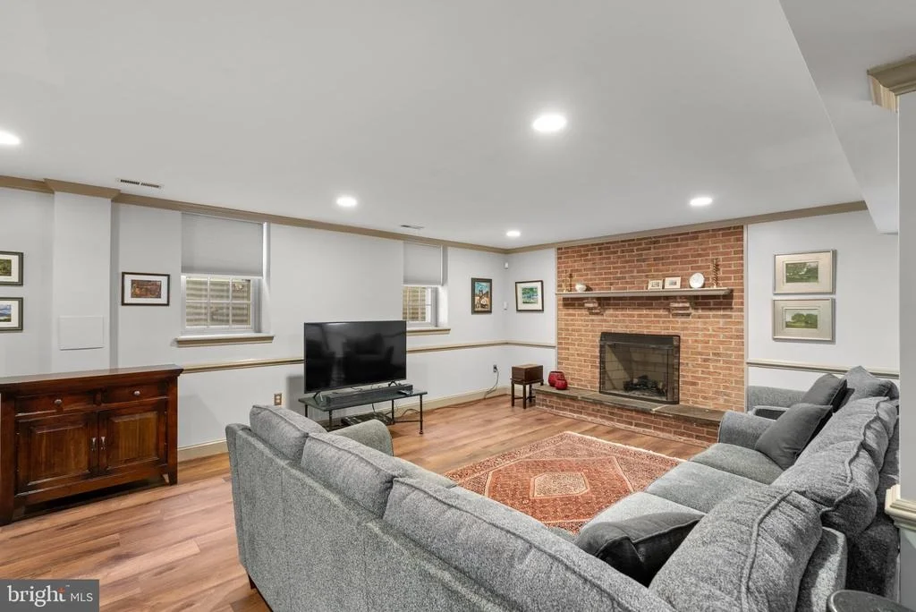 Photo of 21108 GOLF ESTATES DRIVE