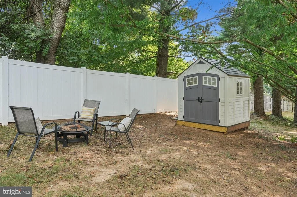 Photo of 2108 EDGEWARE STREET