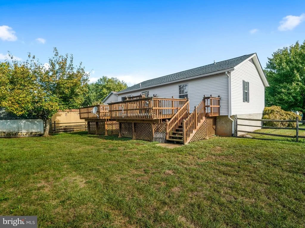 Photo of 1502 CEDARCREST LANE