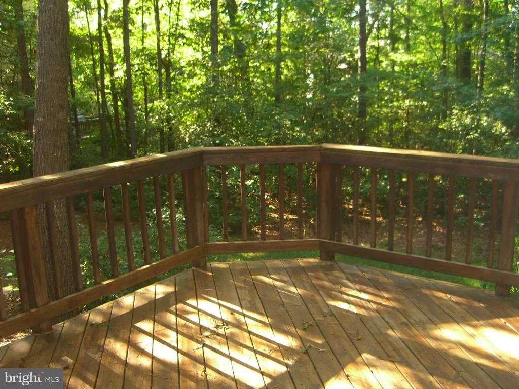 Photo of 43991 SPLIT PINE LANE