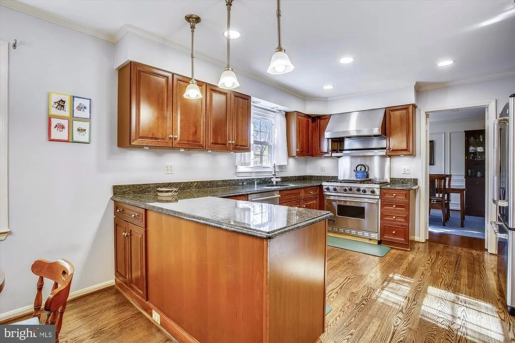 Photo of 7321 WALNUT KNOLL DRIVE