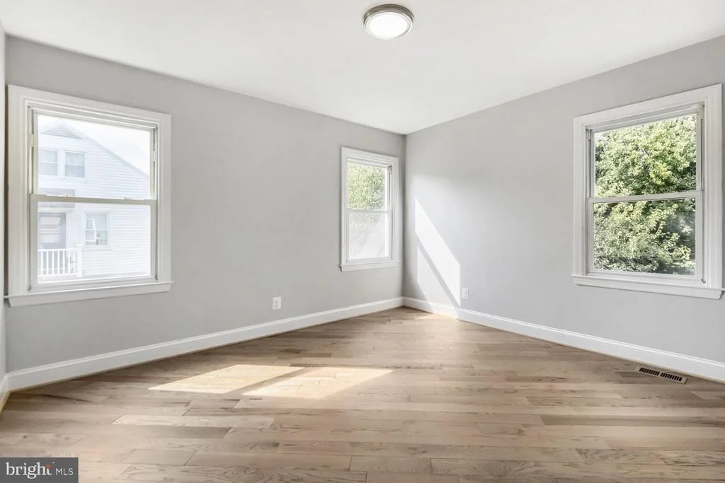 Photo of 4912 RIDGE ROAD