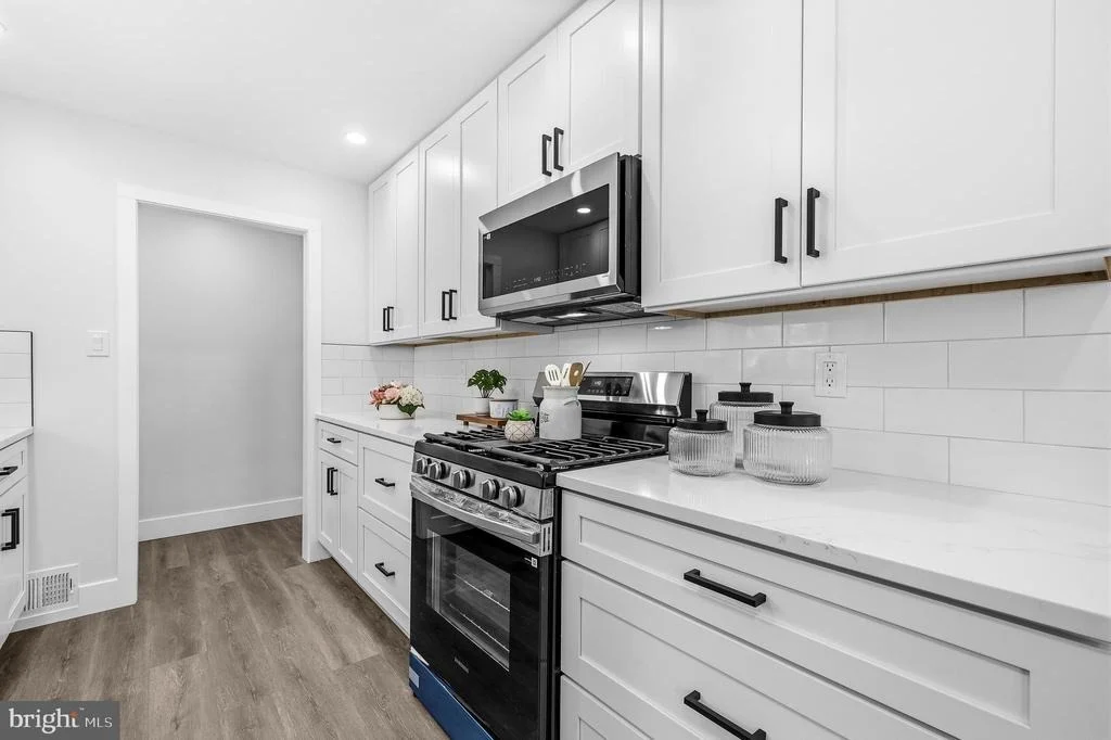 Photo of 4501 APPLE TREE DRIVE