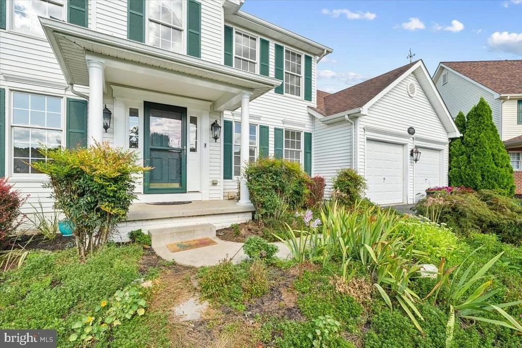 Photo of 1037 LINDFIELD DRIVE
