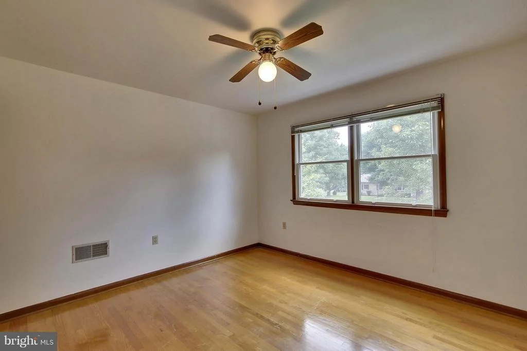 Photo of 8235 GLENDALE DRIVE