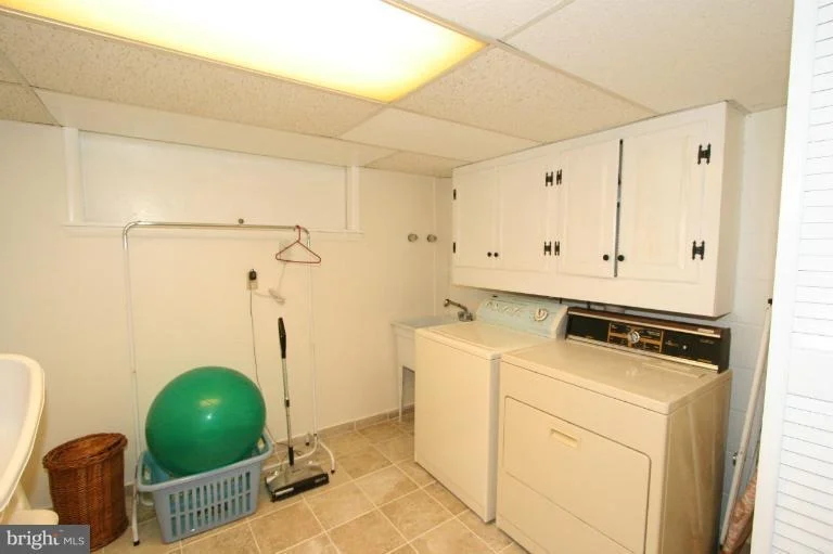 Photo of 4017 SPRING MEADOW DRIVE