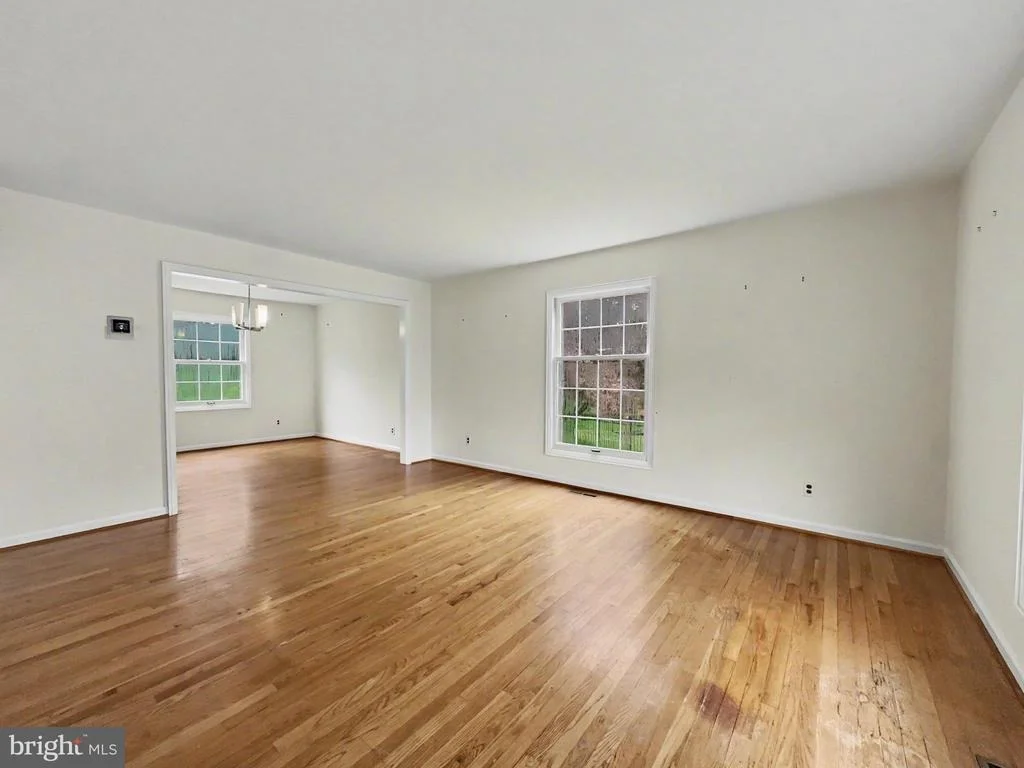 Photo of 1318 DENBY ROAD