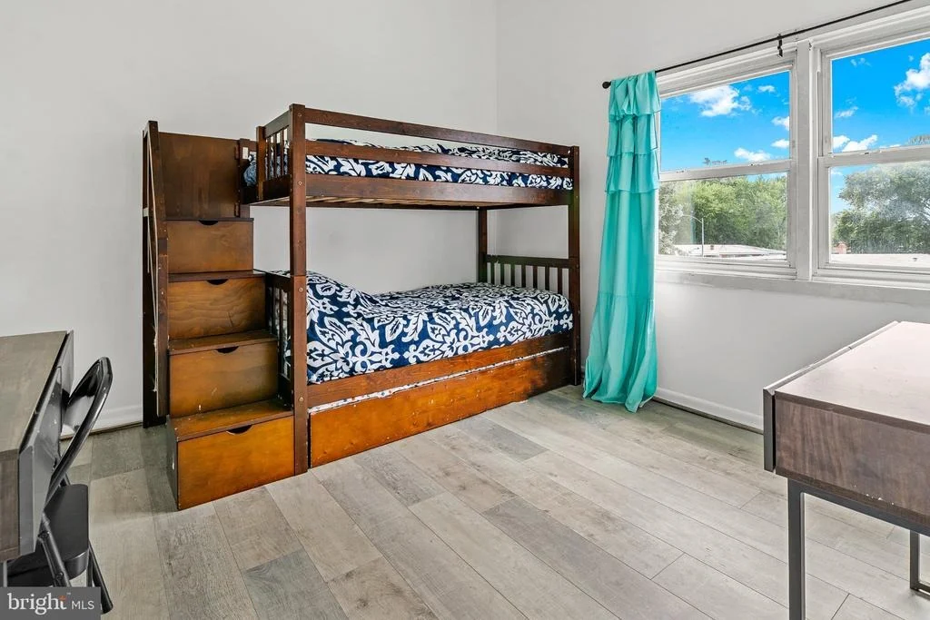 Photo of 2428 FOREST GREEN ROAD