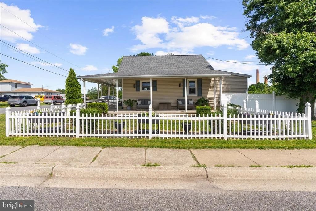 Photo of 7825 BRIDGE DRIVE