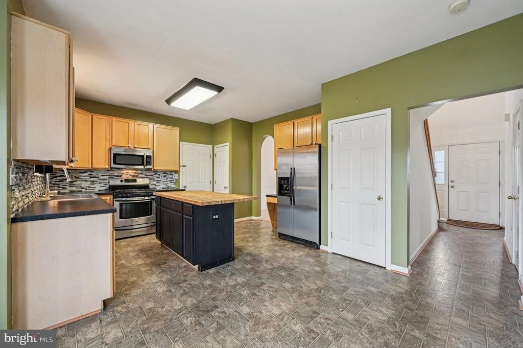 Photo of 8908 BROAD BRANCH COURT