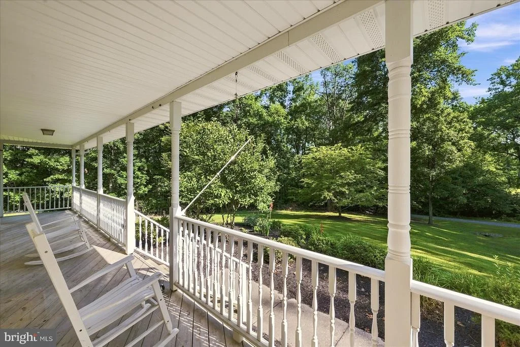 Photo of 9516 PRIMROSE LANE