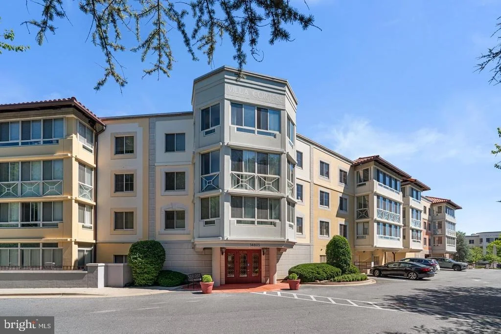 Photo of Unit 304 at 14805 PENNFIELD CIRCLE