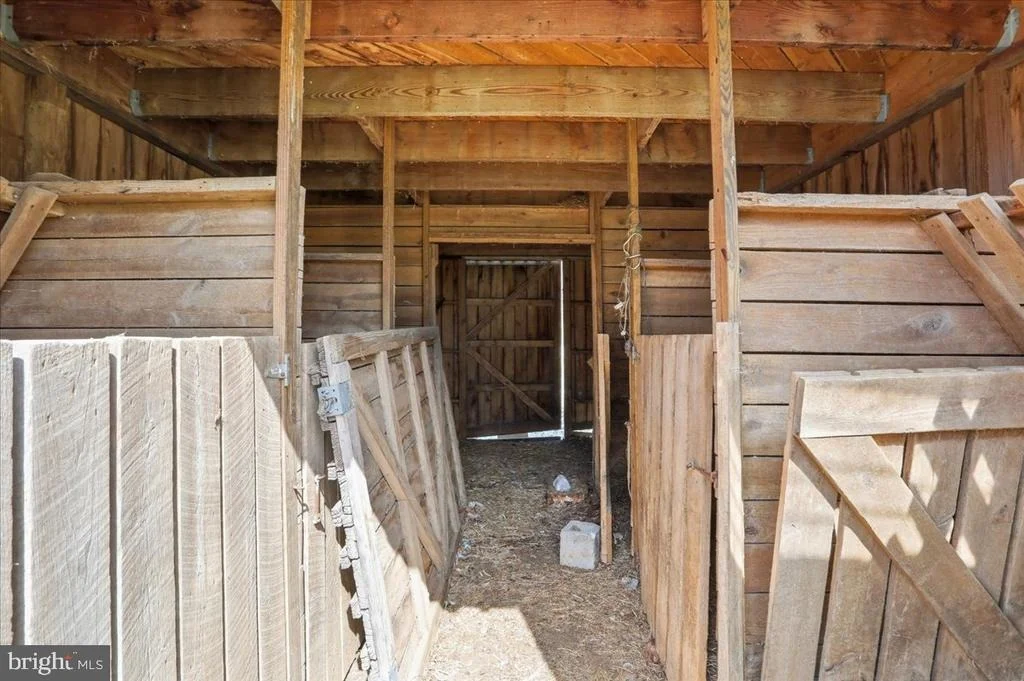 Photo of 1629 DAHLGREN ROAD
