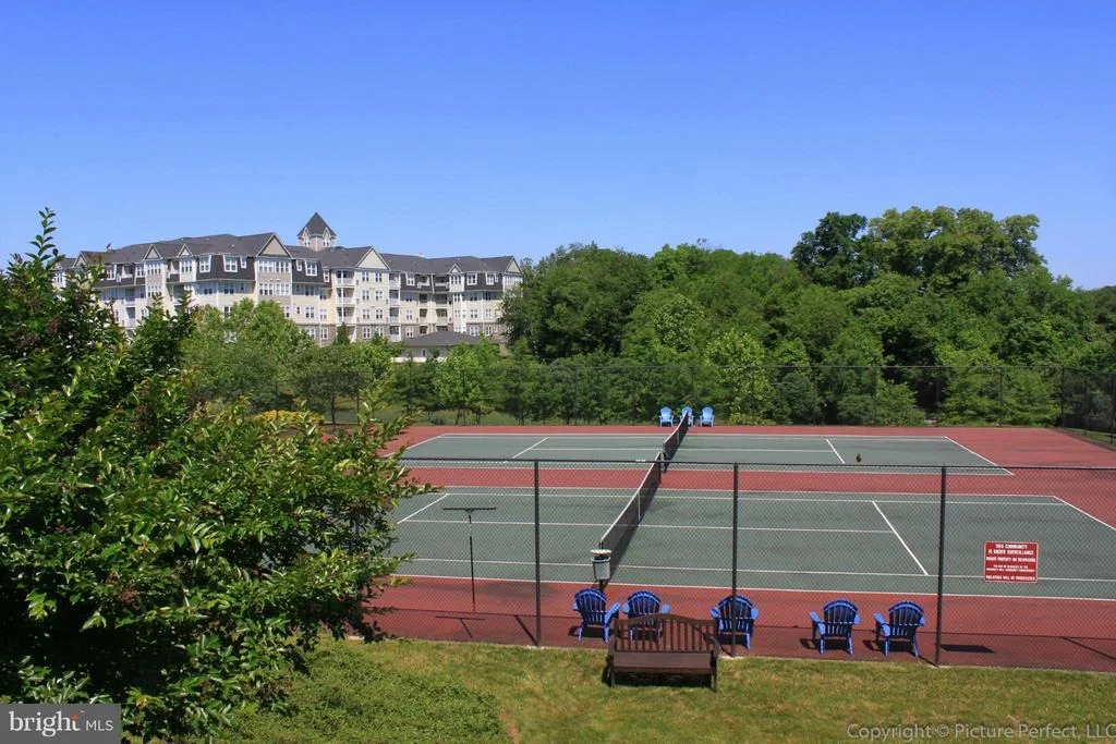 Photo of Unit 308 at 2500 WATERSIDE DRIVE