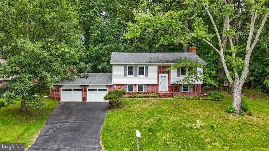 Photo of 130 CIRCLE ROAD