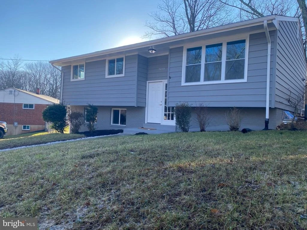 Photo of 9209 ROLLING VIEW DRIVE