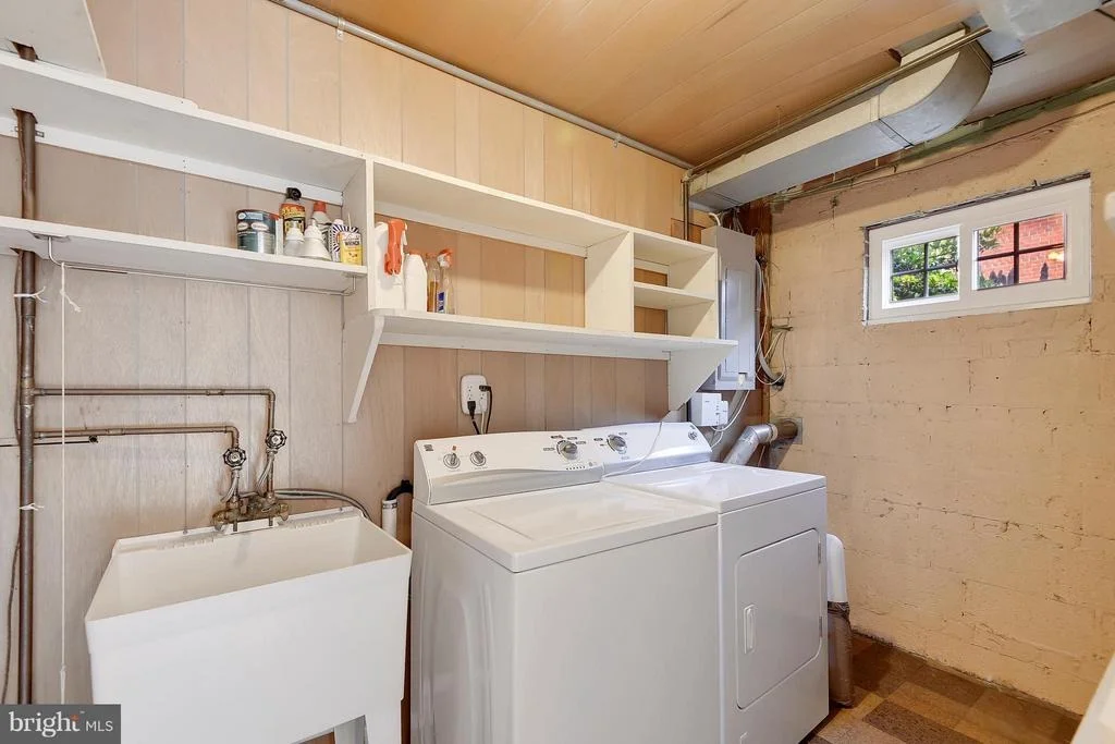 Photo of 9517 FLOWER AVENUE