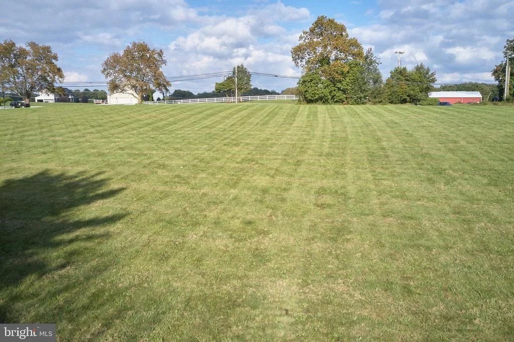 Photo of 7444 DAMASCUS ROAD