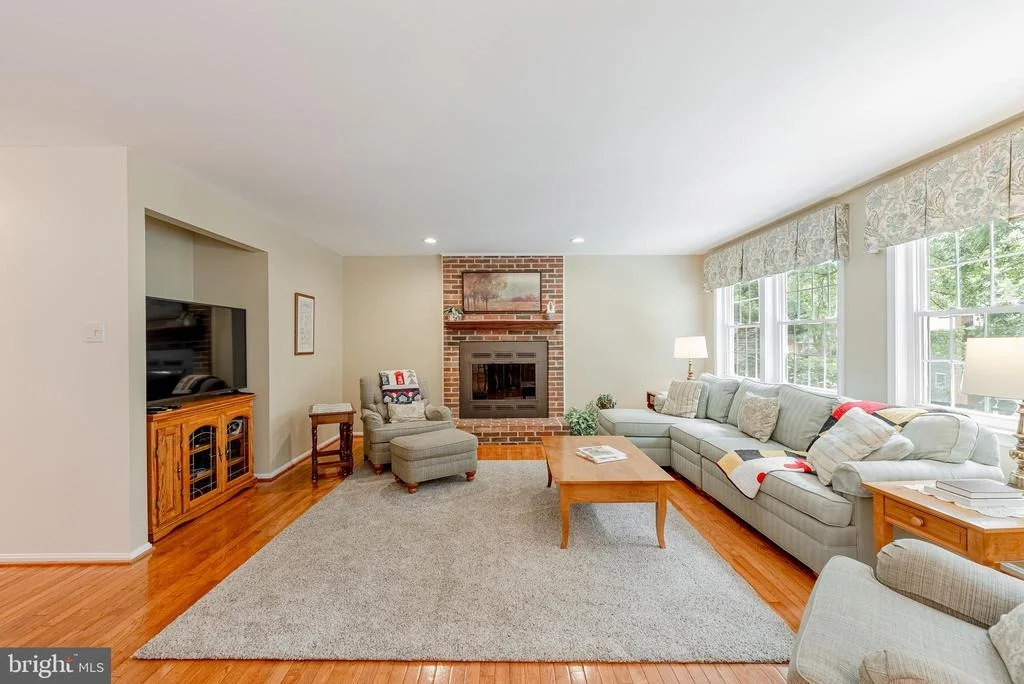 Photo of 10922 SHADOW LANE