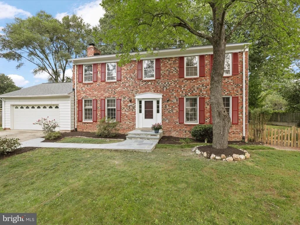 Photo of 8223 TREEBROOKE LANE