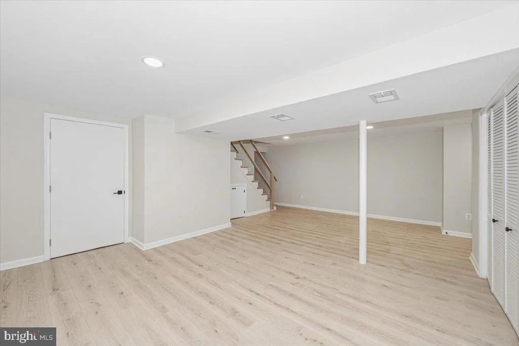 Photo of 8624 PARLIAMENT DRIVE