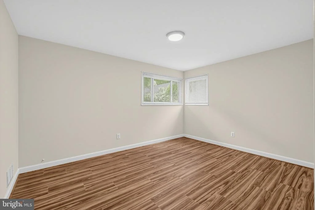 Photo of 2400 EUGENE STREET