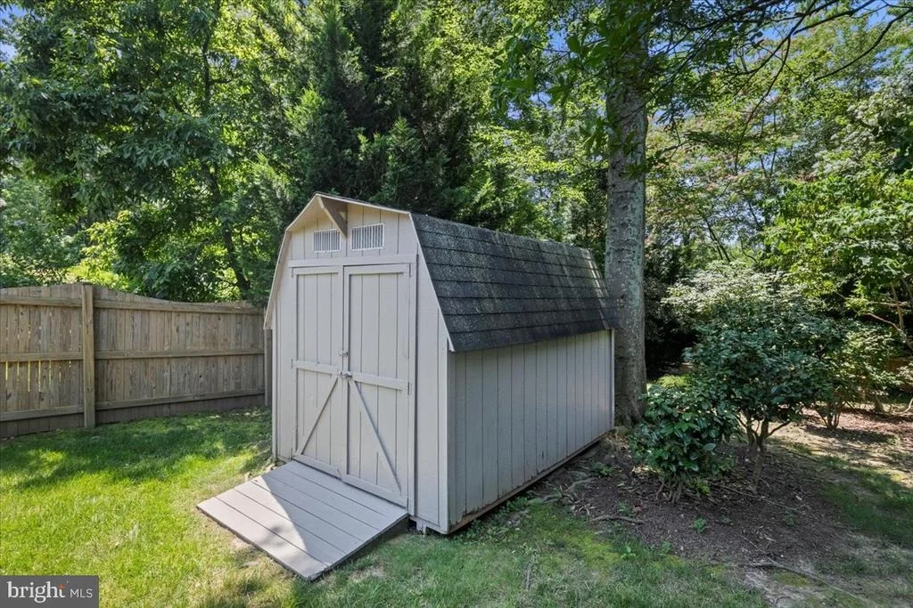 Photo of 9210 CHERRYTREE DRIVE