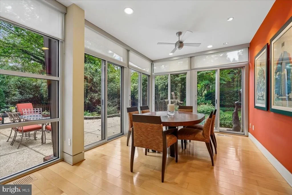 Photo of 1212 WOODSIDE PARKWAY