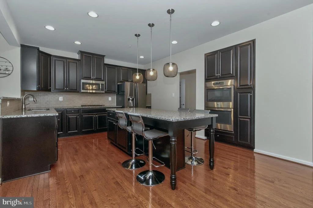 Photo of 1113 LONG FARM CIRCLE