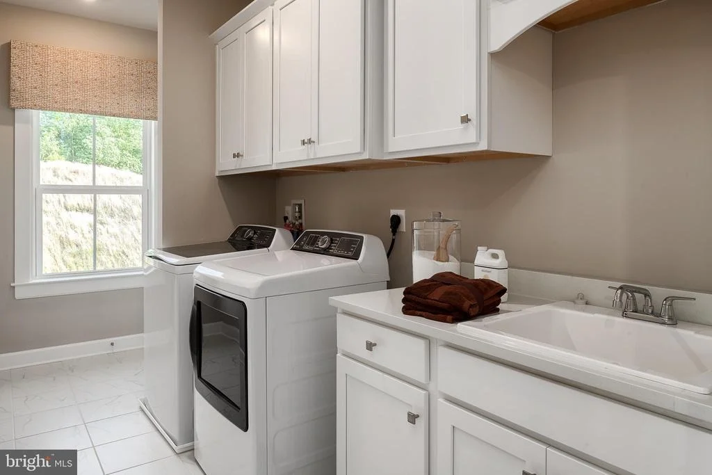 Photo of 1311 LEELAND FOREST