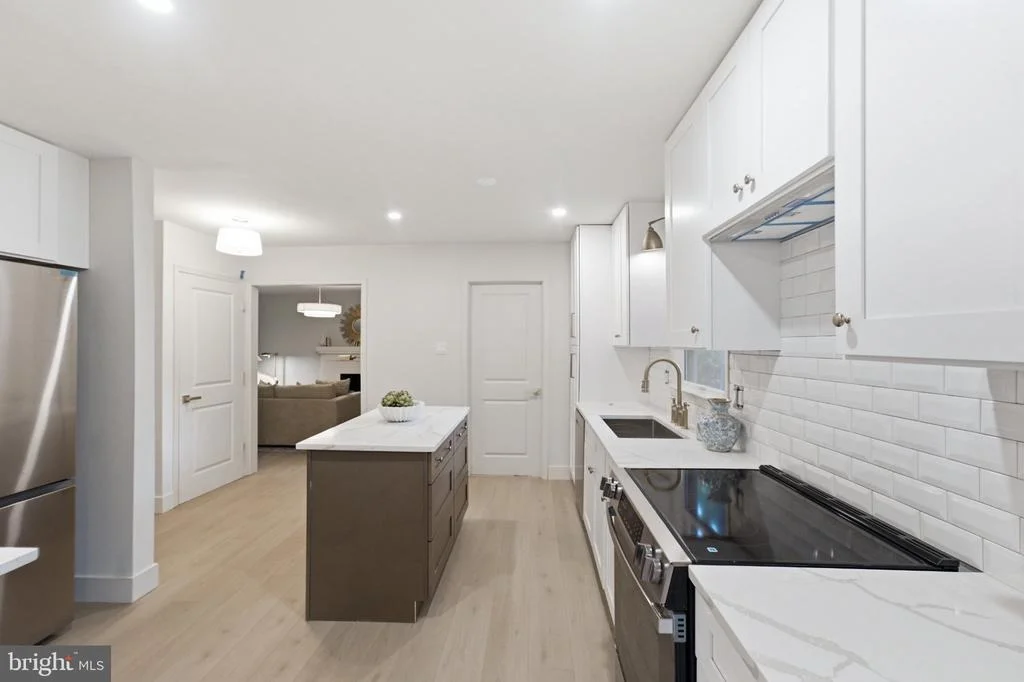 Photo of 5032 KING DAVID BOULEVARD