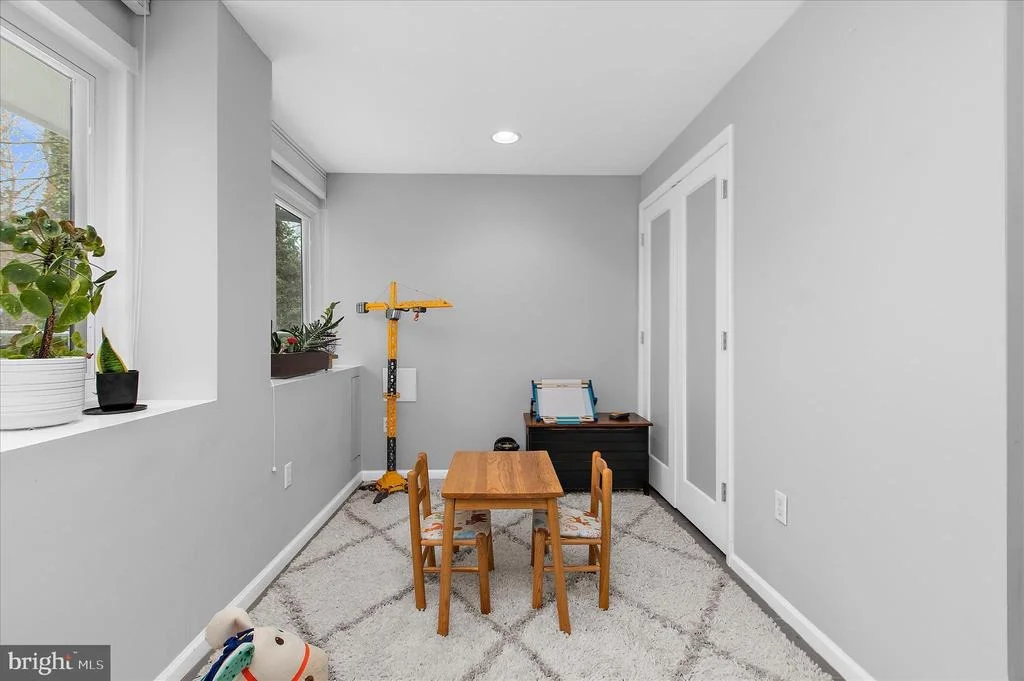 Photo of 2642 QUEEN ANNE CIRCLE