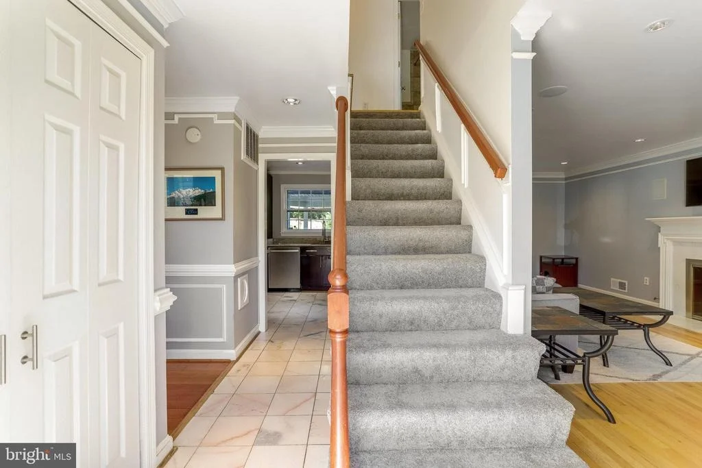 Photo of 6808 HOUNDMASTER ROAD