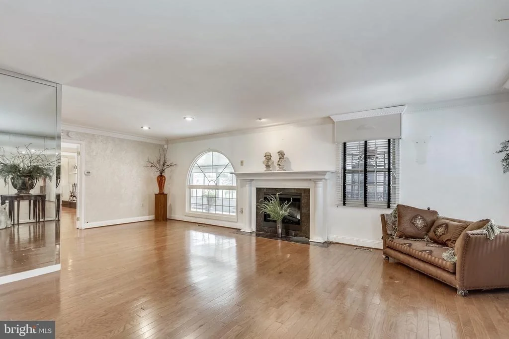 Photo of 13913 BROOMALL LANE
