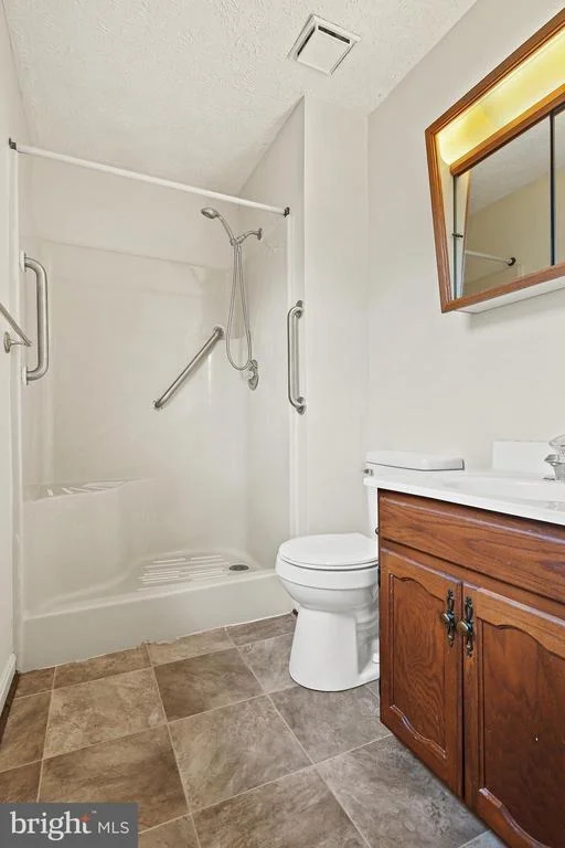 Photo of 3 GREENKNOLL BOULEVARD