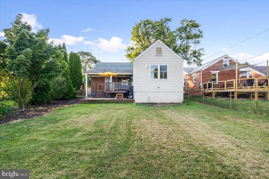 Photo of 604 LEE PLACE
