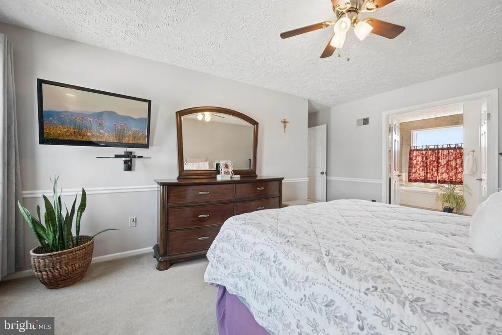 Photo of 6305 DERBY CIRCLE