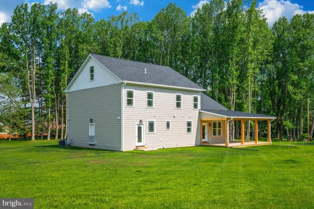 Photo of 460 SHADE TREE LANE