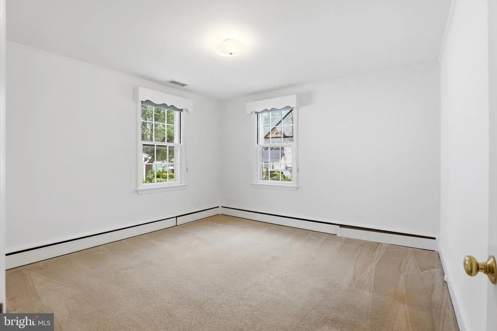 Photo of 411 LUDLOW ROAD