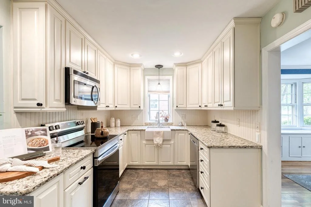 Photo of 336 BROADMOOR ROAD