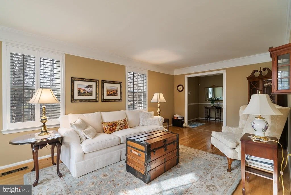 Photo of 8924 ROUNDLEAF WAY
