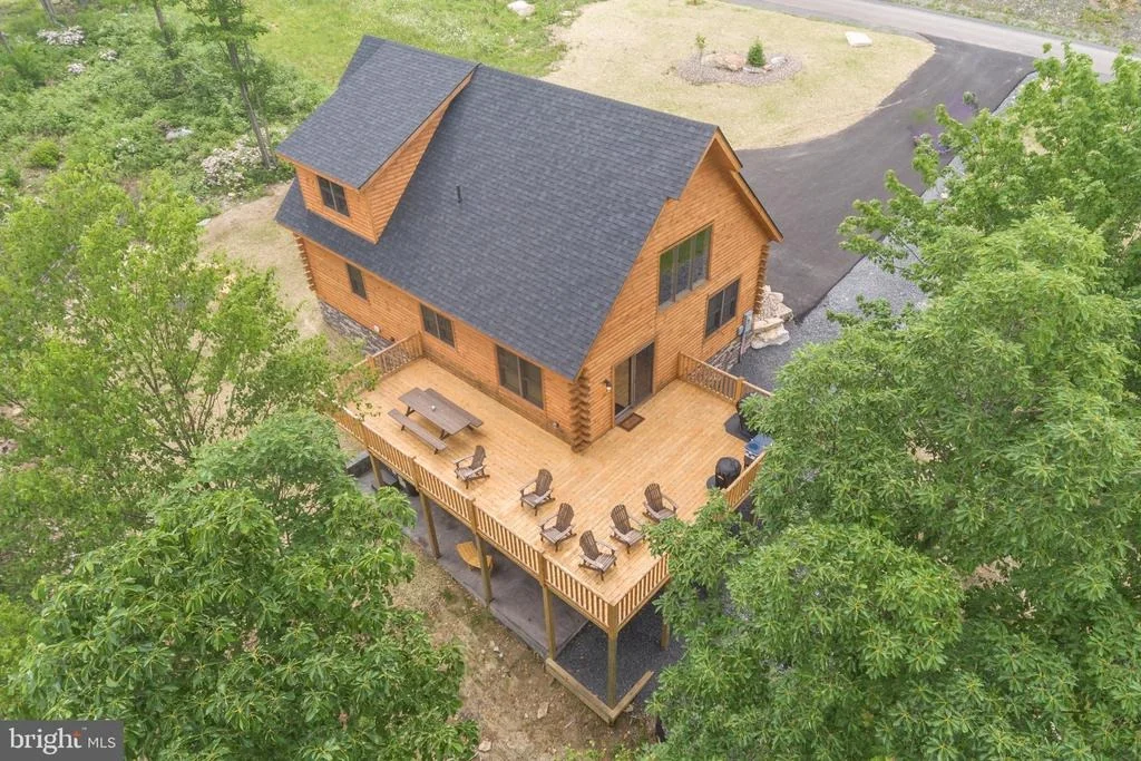 Photo of 828 N CAMP RD