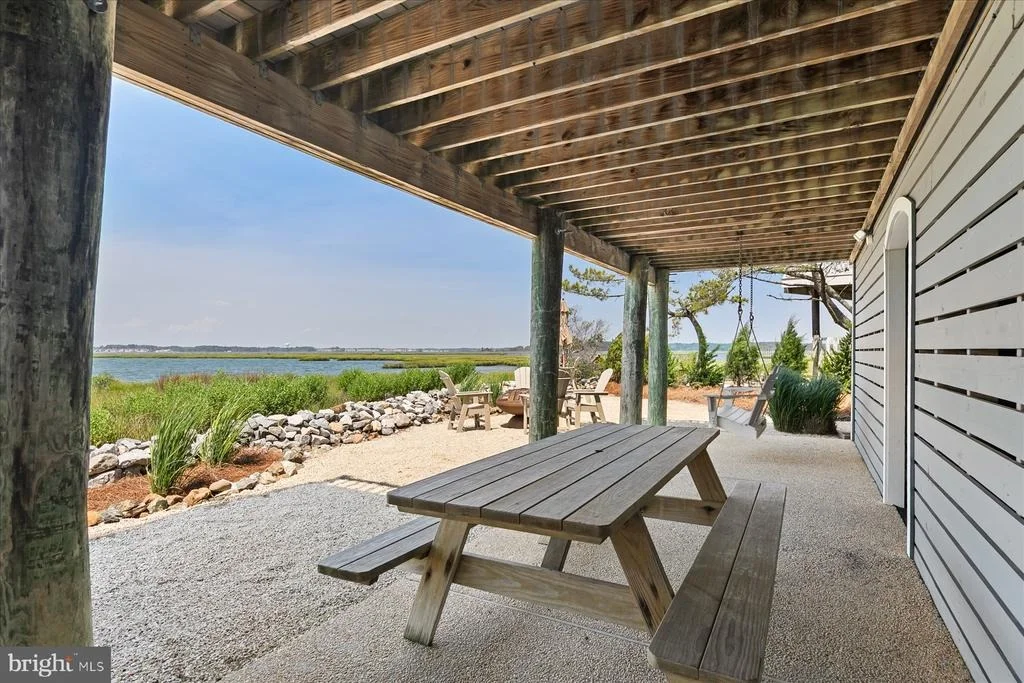 Photo of 40081 OCEANSIDE DRIVE