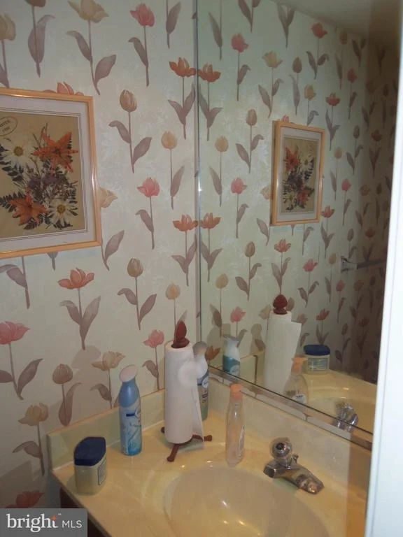 Photo of 2426 HIDDEN VALLEY LANE
