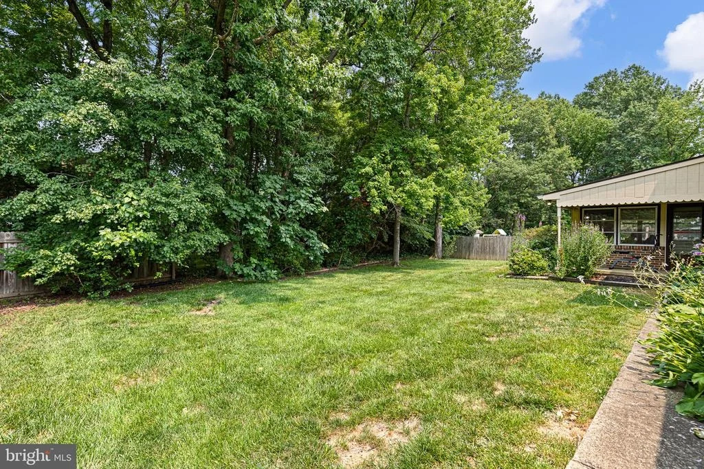 Photo of 231 E SENECA DRIVE