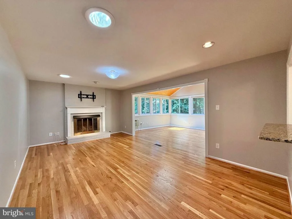 Photo of 9714 CHURCH WAY