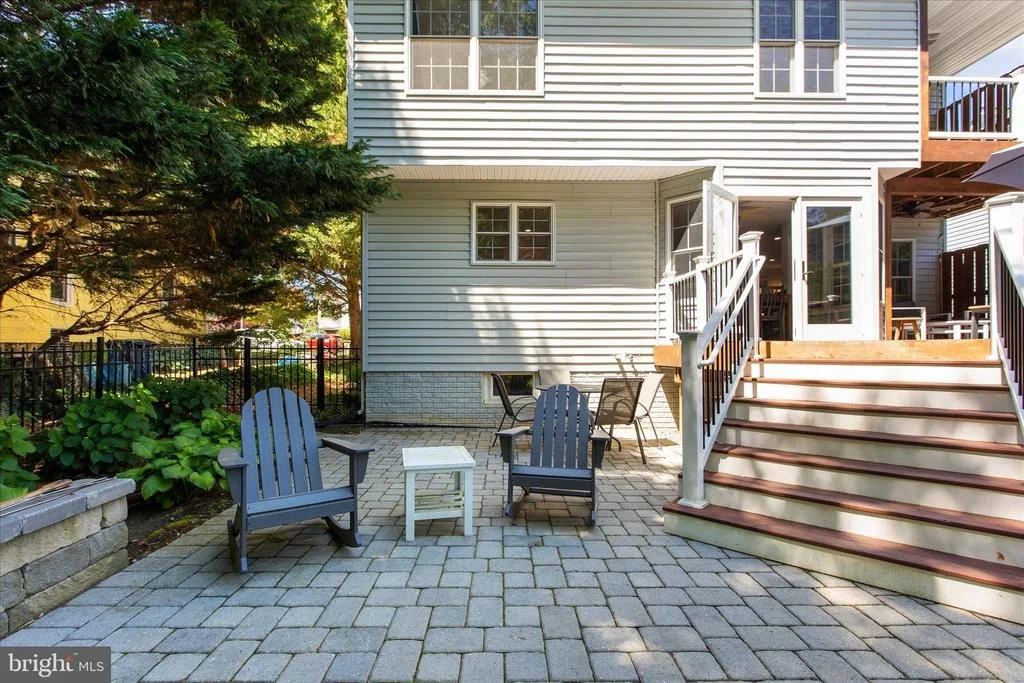 Photo of 102 BREWER AVENUE